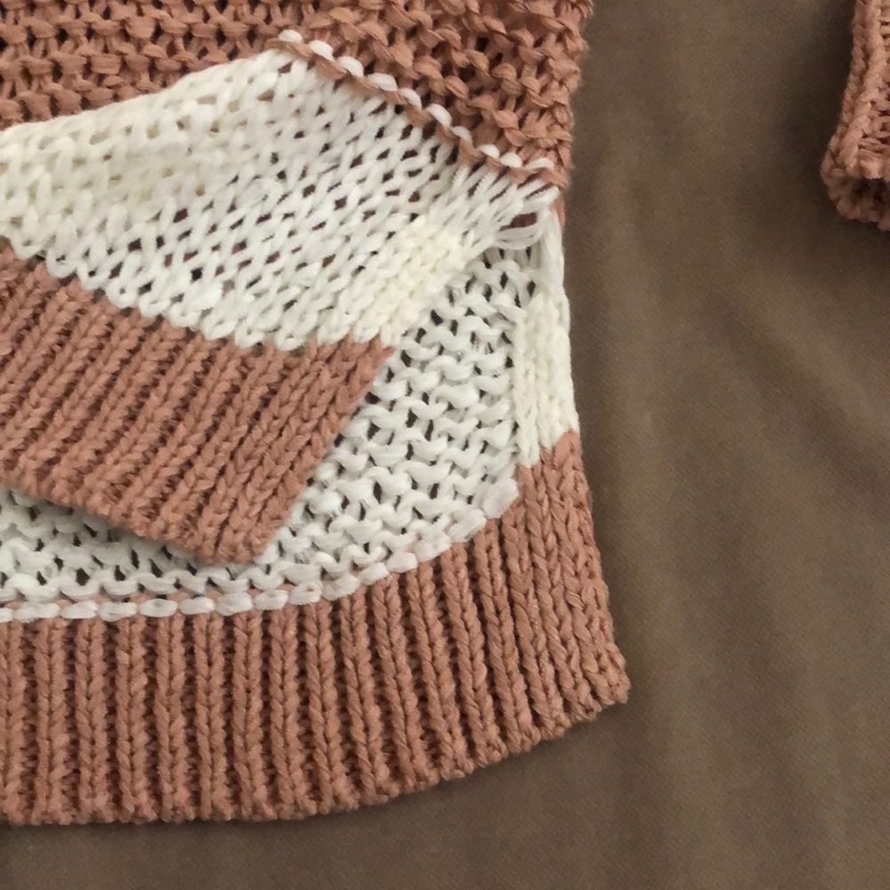 Color Block Sweater - Picture 2 of 4
